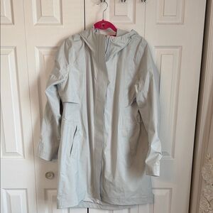 Excellent used Lululemon Rain Rebel Jacket in Vapor size 14